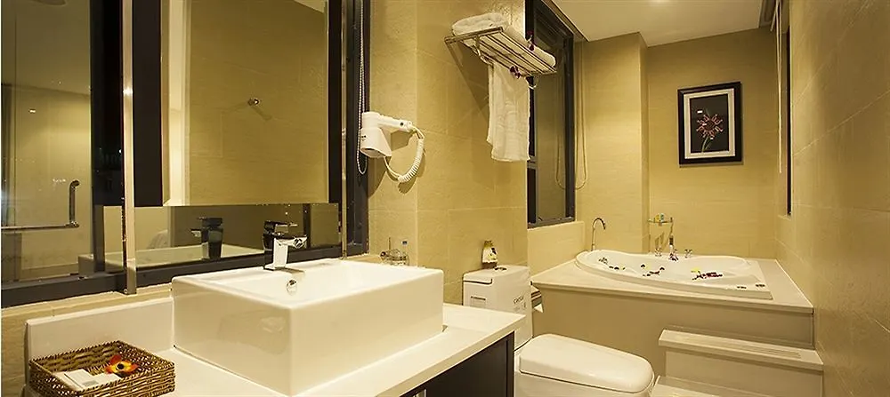 Azumaya Hotel Дананг